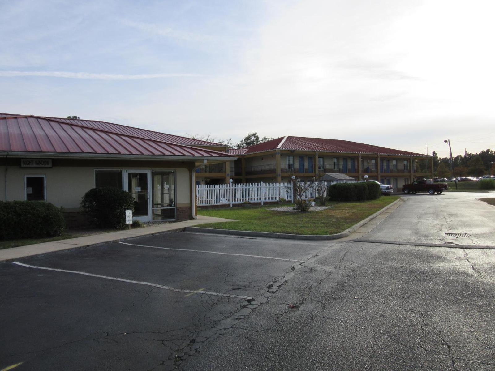 Days Inn by Wyndham Augusta Wheeler Road