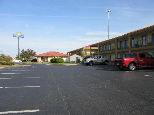 Days Inn by Wyndham Augusta Wheeler Road image 2