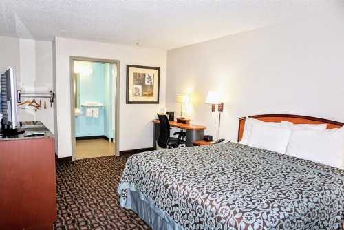 Days Inn by Wyndham Augusta Wheeler Road image 25