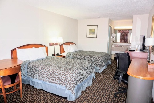Days Inn by Wyndham Augusta Wheeler Road image 26